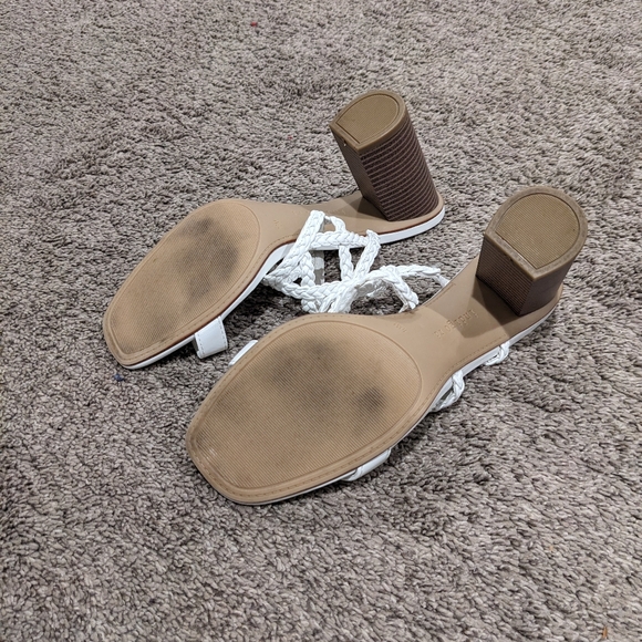 White braided sandals - Picture 2 of 3